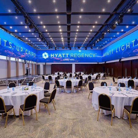 Hyatt Regency Cairo West Hotel 6th of October City Buitenkant foto The ballroom