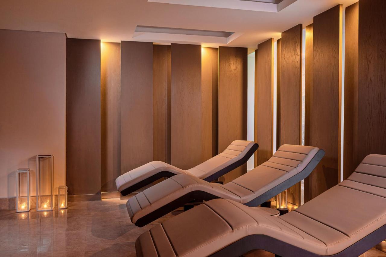 Hyatt Regency Cairo West Hotel 6th of October City Buitenkant foto The spa at The Dorchester
